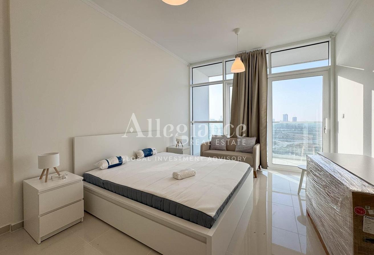 Golf View Studio | High Floor | Ready to Move-In photo 2