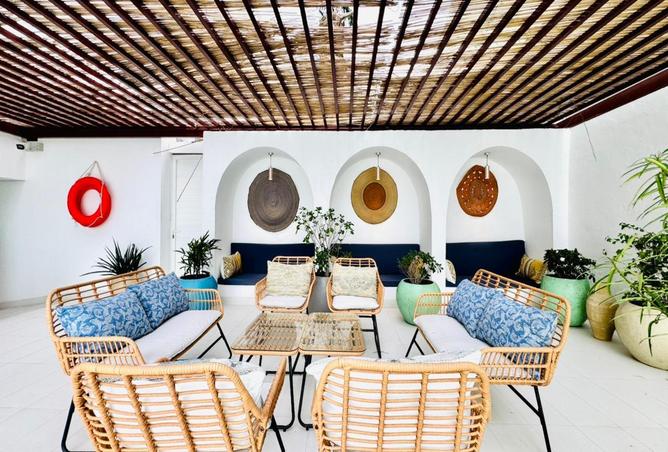 74618107 - Property Image 2