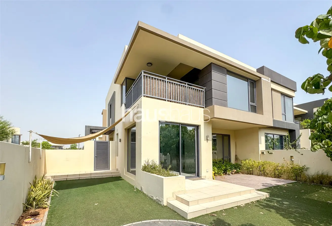 156927848 - Property Main Image