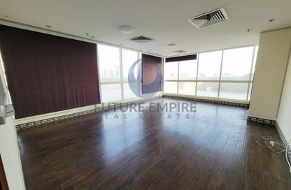Office Space - Studio - 1 Bathroom for rent in Al Salemiyah Tower - Riggat Al Buteen - Deira - Dubai Office Space - Studio - 1 Bathroom for rent in Al Salemiyah Tower - Riggat Al Buteen - Deira - Dubai