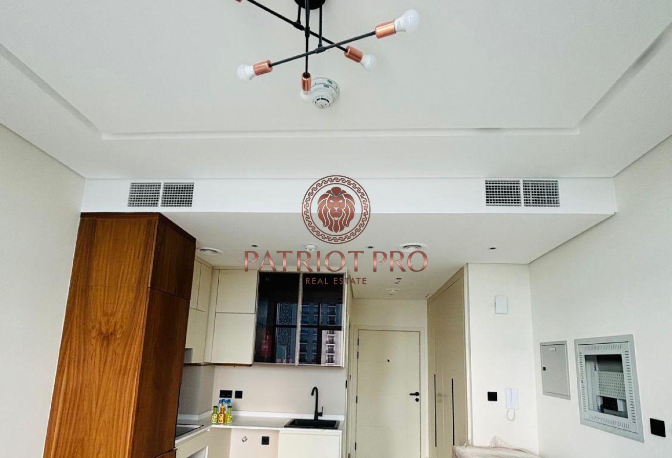 Brand New Studio | 2 Mins to Metro | Pool View photo 2