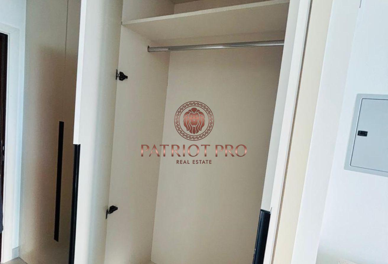 Brand New Studio | 2 Mins to Metro | Pool View photo 5