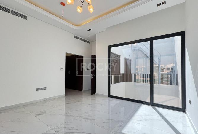 56960886 - Property Image 3