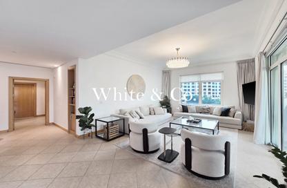 Apartment - 3 - 4 for rent in Jash Hamad - Shoreline Apartments - Palm Jumeirah - Dubai