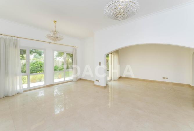 98265658 - Property Image 3