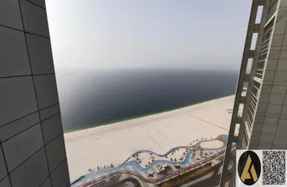 شقة - 2 غرف نوم - 2 حمامات للبيع في برج الكورنيش - طريق كورنيش عجمان - عجمان