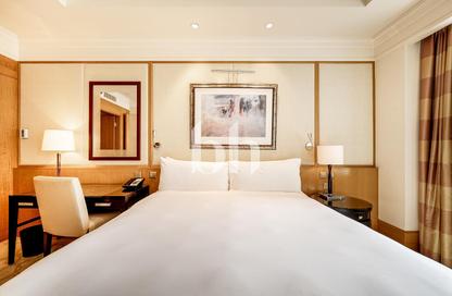 Apartment - 2 Bedrooms - 3 Bathrooms for rent in Ritz Carlton - DIFC - Dubai