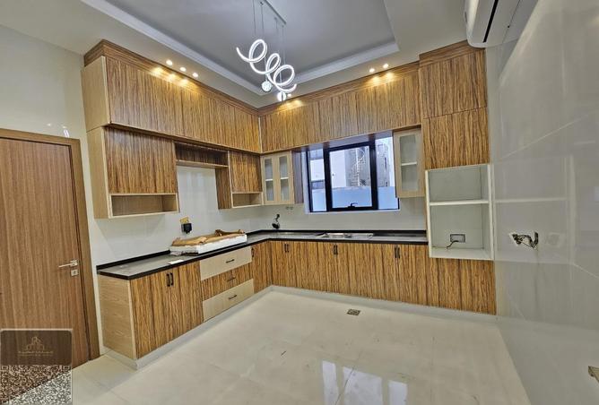 58573163 - Property Image 3