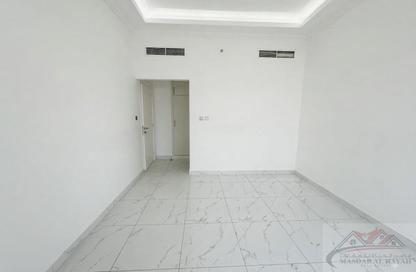 Apartment - 2 Bedrooms - 3 Bathrooms for rent in SG Muwaileh Building - Muwaileh - Sharjah