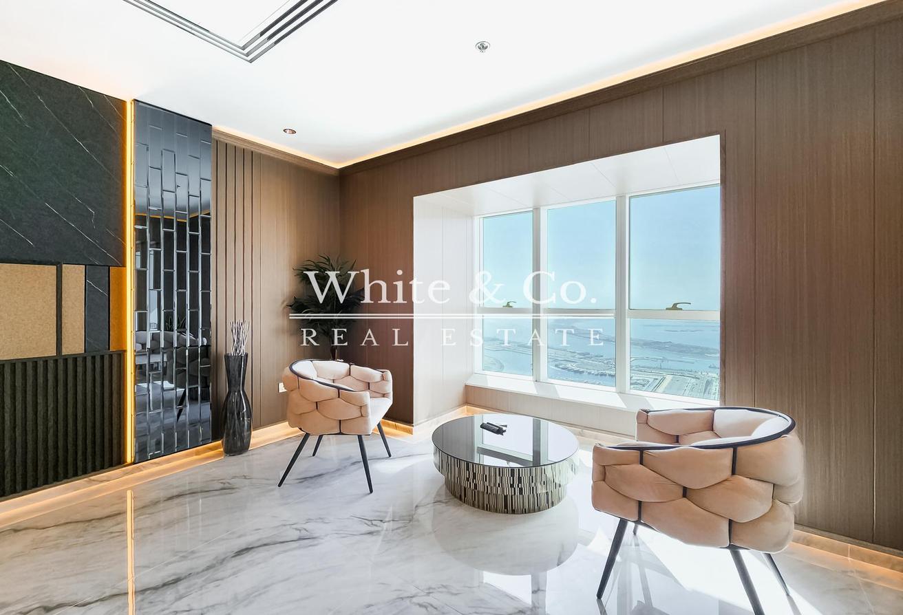 UPGRADED | LANDMARK VIEWS | HIGH FLOOR photo 4