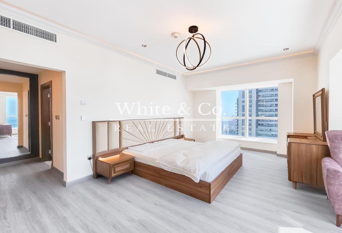 UPGRADED | LANDMARK VIEWS | HIGH FLOOR photo 10