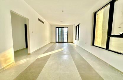 Apartment - 1 - 2 for rent in Muwaileh Commercial - Sharjah
