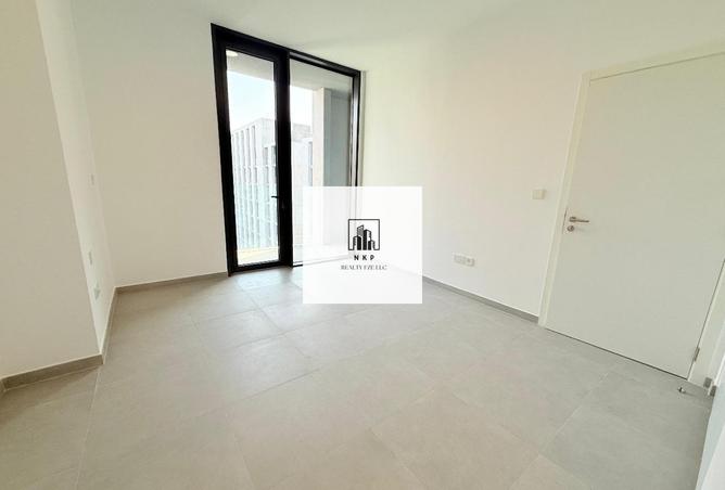 121120521 - Property Image 3
