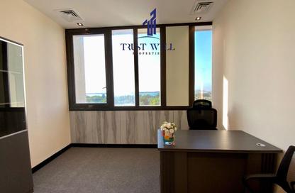 Office Space - 1 Bedroom - 6 Bathrooms for rent in Dar Al Salam Building - Corniche Road - Abu Dhabi