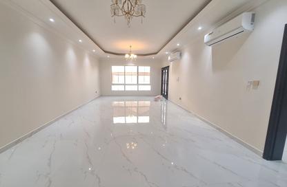 Villa - 5 - 5 for rent in Mohamed Bin Zayed Centre - Mohamed Bin Zayed City - Abu Dhabi