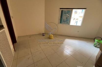 Apartment - Studio - 1 for rent in Al Butina 9 Building - Bu Tina - Al Sharq - Sharjah Apartment - Studio - 1 for rent in Al Butina 9 Building - Bu Tina - Al Sharq - Sharjah