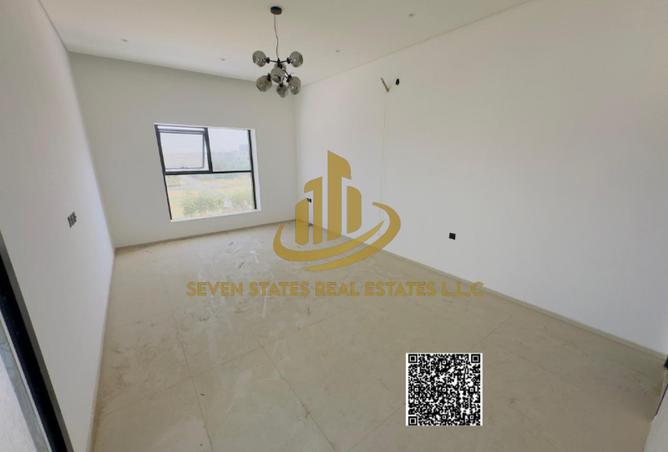 98267028 - Property Image 2