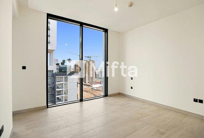 2.5% Commission | 2 BR | Elite Waterfront Living photo 3