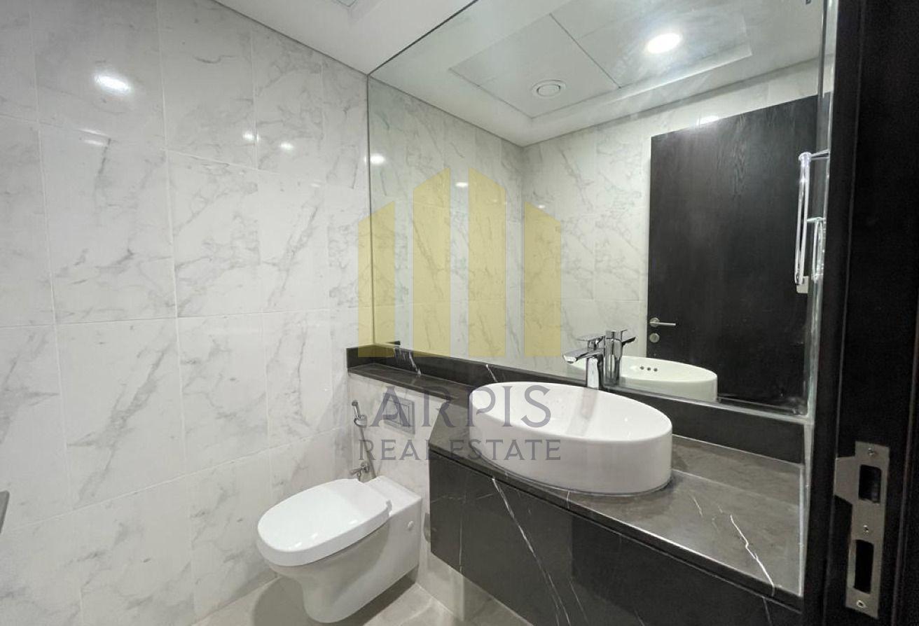 Well-Maintained | Prime Area | Near Metro photo 6