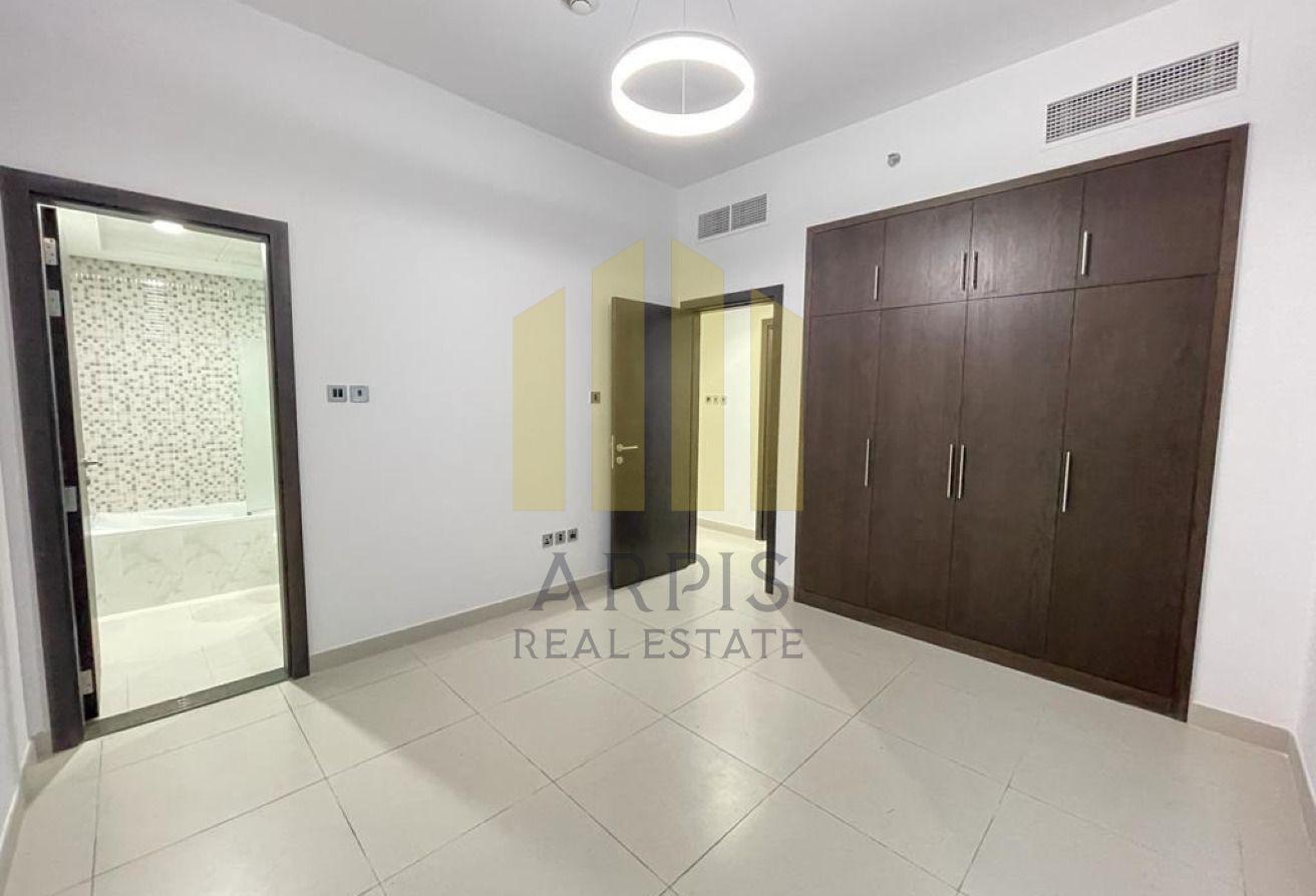 Well-Maintained | Prime Area | Near Metro photo 3