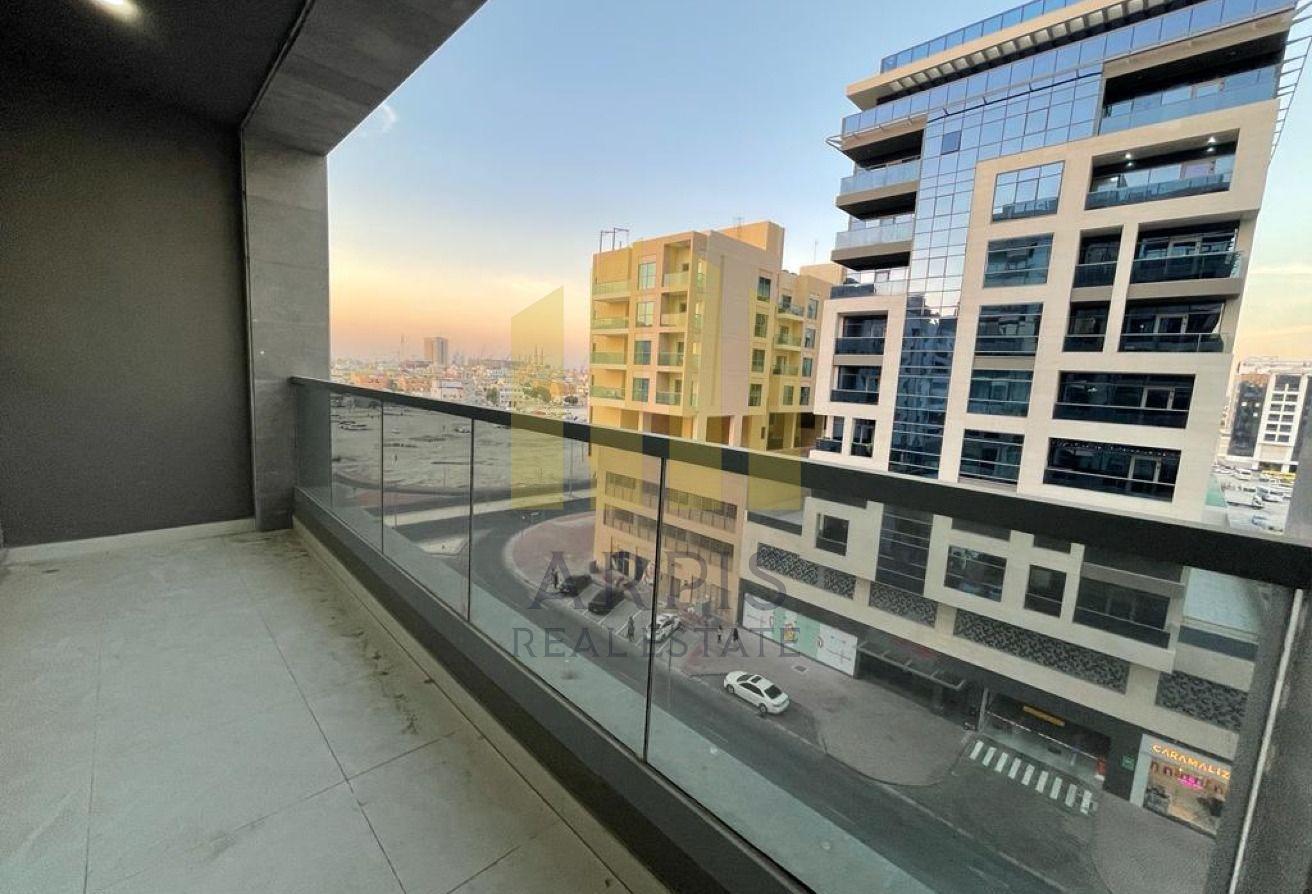 Well-Maintained | Prime Area | Near Metro photo 8