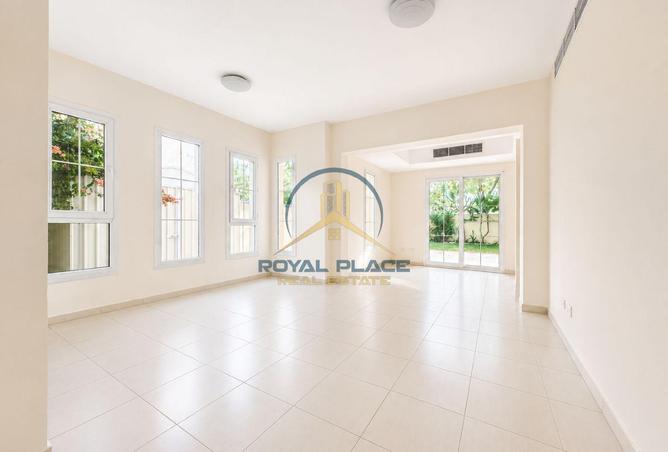 100407436 - Property Image 2