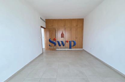 Apartment - 3 Bedrooms - 4 Bathrooms for rent in Cornich Al Khalidiya - Al Khalidiya - Abu Dhabi