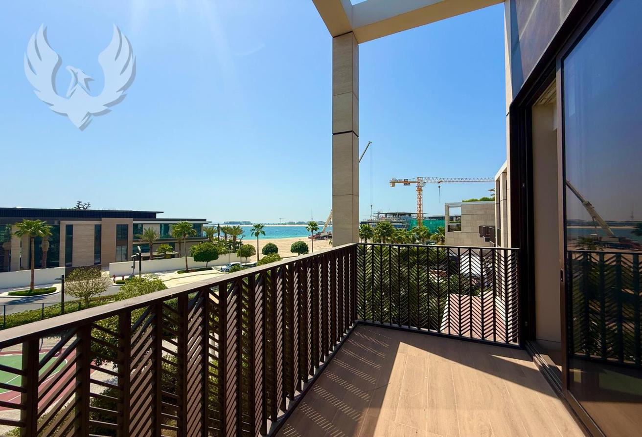 Sea and Downtown Skyline View / Rooftop / Privat Elevator photo 7