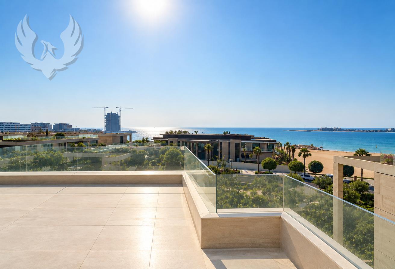 Sea and Downtown Skyline View / Rooftop / Privat Elevator