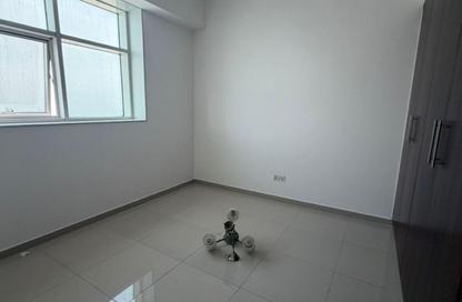 Apartment - 2 Bedrooms - 2 Bathrooms for rent in Al Khan Corniche - Al Khan - Sharjah