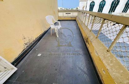 Apartment - 2 - 2 for rent in Al Qulayaa Building - Al Qulaya'ah - Al Sharq - Sharjah