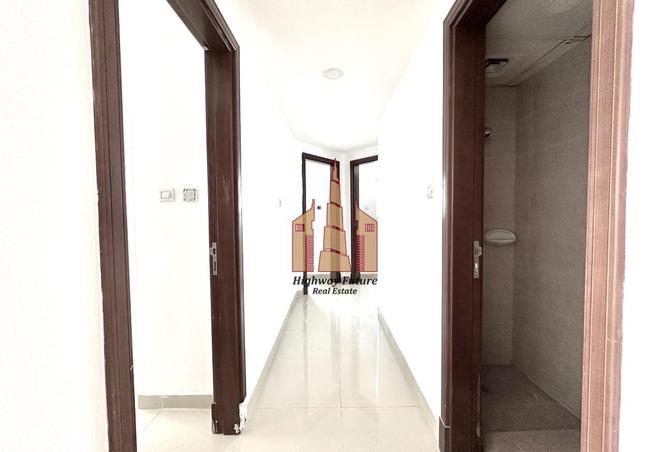 54016610 - Property Image 3