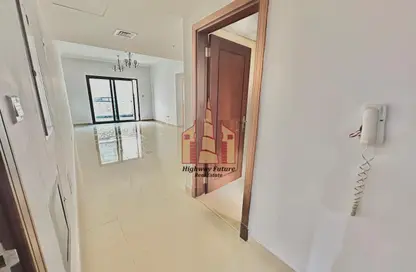 Apartment - 3 Bedrooms - 3 Bathrooms for rent in Muwaileh 3 Building - Muwaileh - Sharjah