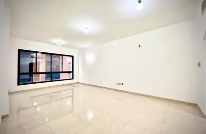 شقة - 2 غرف نوم - 2 حمامات للايجار في شارع النجدة - أبوظبي