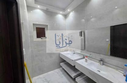 Villa - 5 Bedrooms - 7 Bathrooms for sale in Al Yasmeen 1 - Al Yasmeen - Ajman
