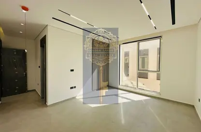 فيلا - 5 غرف نوم - 7 حمامات للبيع في تلال سيتي - الشارقة