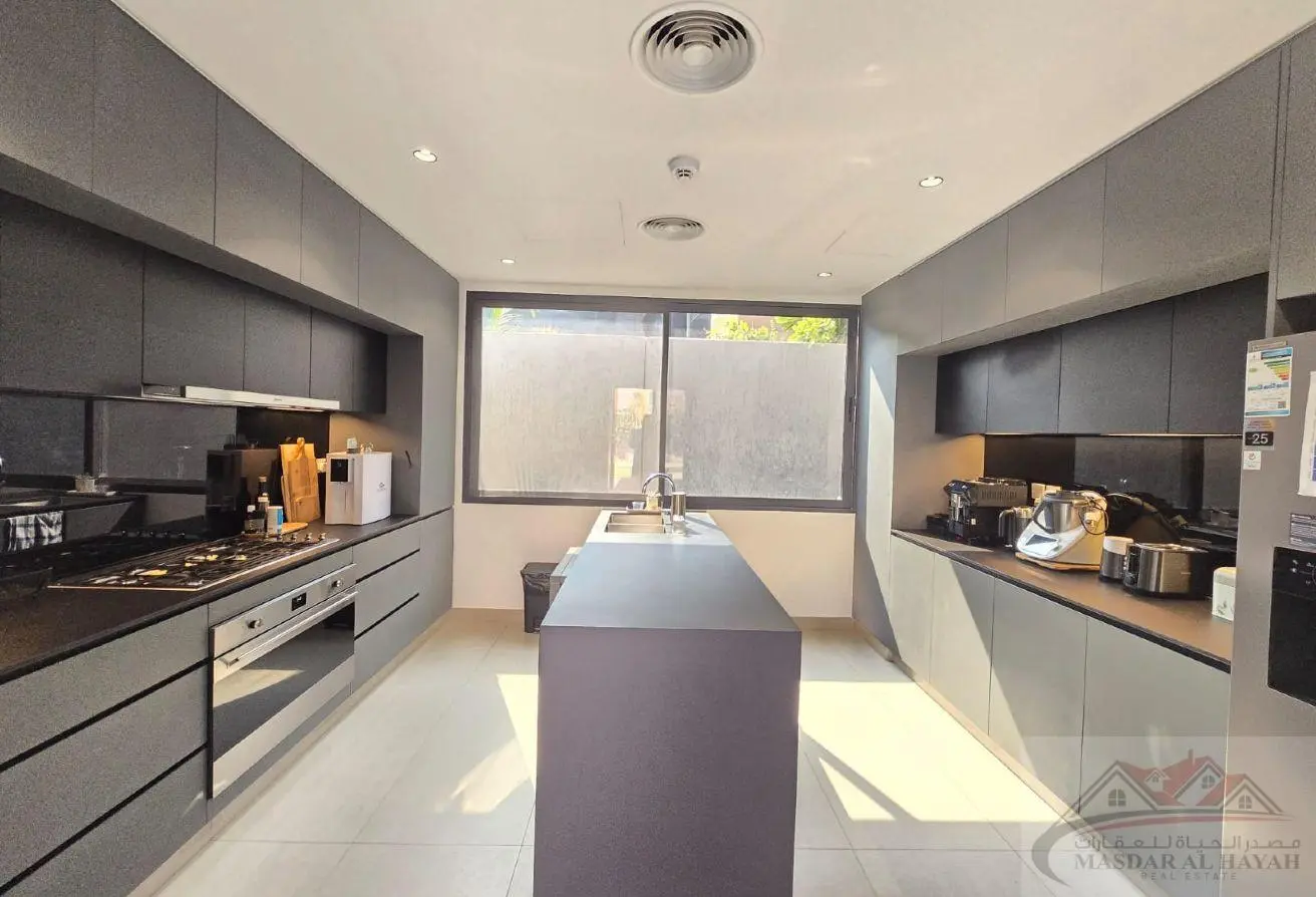 152371560 - Property Main Image