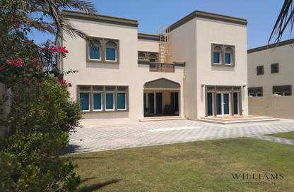 Villa - 3 - 4 for rent in District 5 - Jumeirah Park - Dubai