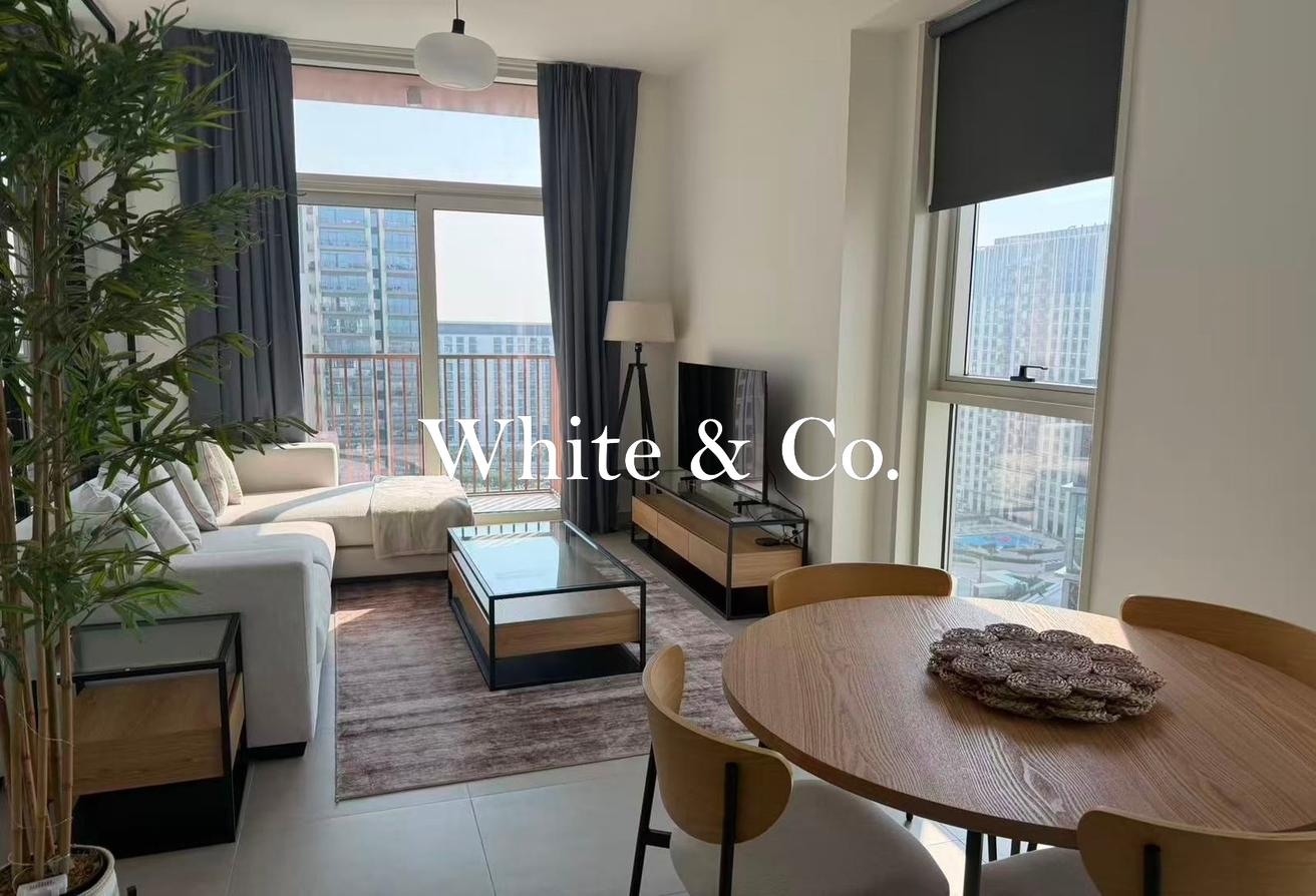 Vacant | Corner Two bedroom | Furnished photo 4