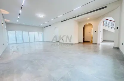 Villa - 5 Bedrooms - 6 Bathrooms for rent in Jumeirah 3 - Jumeirah - Dubai Villa - 5 Bedrooms - 6 Bathrooms for rent in Jumeirah 3 - Jumeirah - Dubai