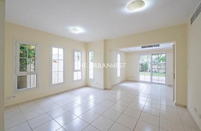 Villa - 3 Bedrooms - 4 Bathrooms for rent in Springs 15 - The Springs - Dubai Villa - 3 Bedrooms - 4 Bathrooms for rent in Springs 15 - The Springs - Dubai