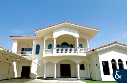 Villa - 5 Bedrooms - 6 Bathrooms for rent in Signature Villas Frond L - Signature Villas - Palm Jumeirah - Dubai