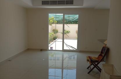 Villa - 2 Bedrooms - 3 Bathrooms for rent in Springs 14 - The Springs - Dubai Villa - 2 Bedrooms - 3 Bathrooms for rent in Springs 14 - The Springs - Dubai