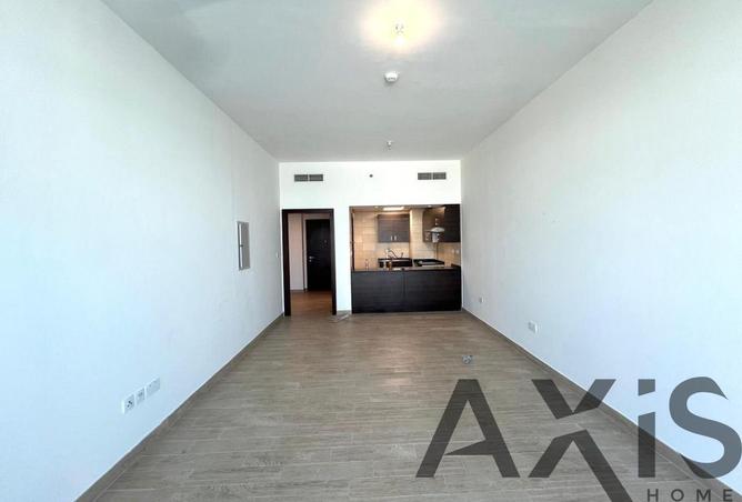 73110951 - Property Image 3