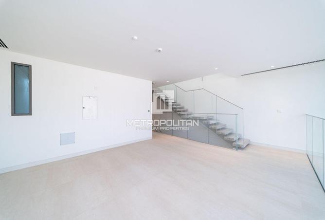 16303849 - Property Image 2