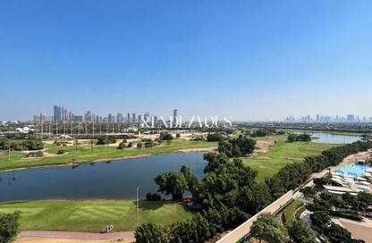 Apartment - 3 - 2 for sale in Vida Residence 2 - Vida Residence - The Hills - Dubai