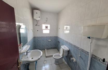 Villa - 4 Bedrooms - 5 Bathrooms for rent in Al Jurf 1 - Al Jurf - Ajman Downtown - Ajman