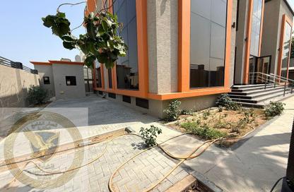 Villa - 7+ Bedrooms - 7+ Bathrooms for rent in Al Jazzat - Al Riqqa - Sharjah