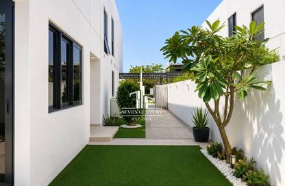 Villa - 3 Bedrooms - 3 Bathrooms for rent in Primrose - Damac Hills 2 - Dubai Villa - 3 Bedrooms - 3 Bathrooms for rent in Primrose - Damac Hills 2 - Dubai