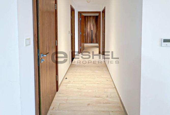 83645342 - صورة العقار 3